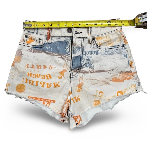 BDG Graphic Print Jean Shorts - size 26 - Picture 6 of 8